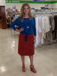 With a knotted tee and high strappy sandals, this corduroy skirt is perfect for those warmer days and chilly fall nights.